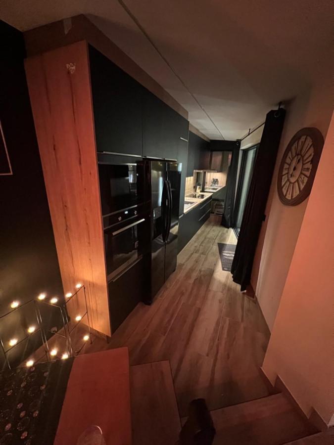 Aux Secrets De Lora, Chambre De Charme Vip Verviers Exterior photo