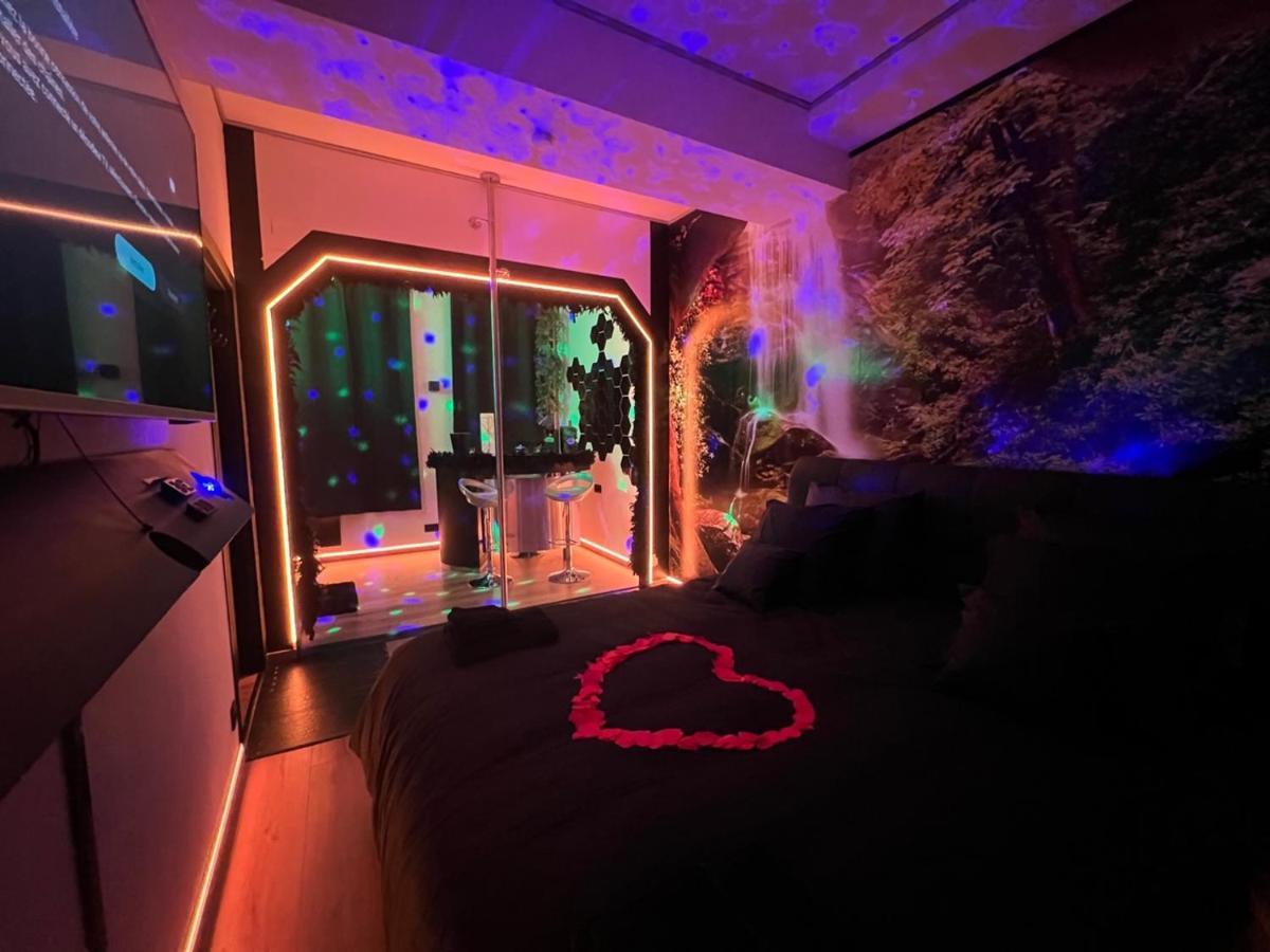 Aux Secrets De Lora, Chambre De Charme Vip Verviers Exterior photo